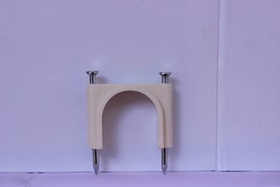 Sentini CPVC Ftngs Plain Clamp C Type - 0.75 Inch (20mm) with Nails